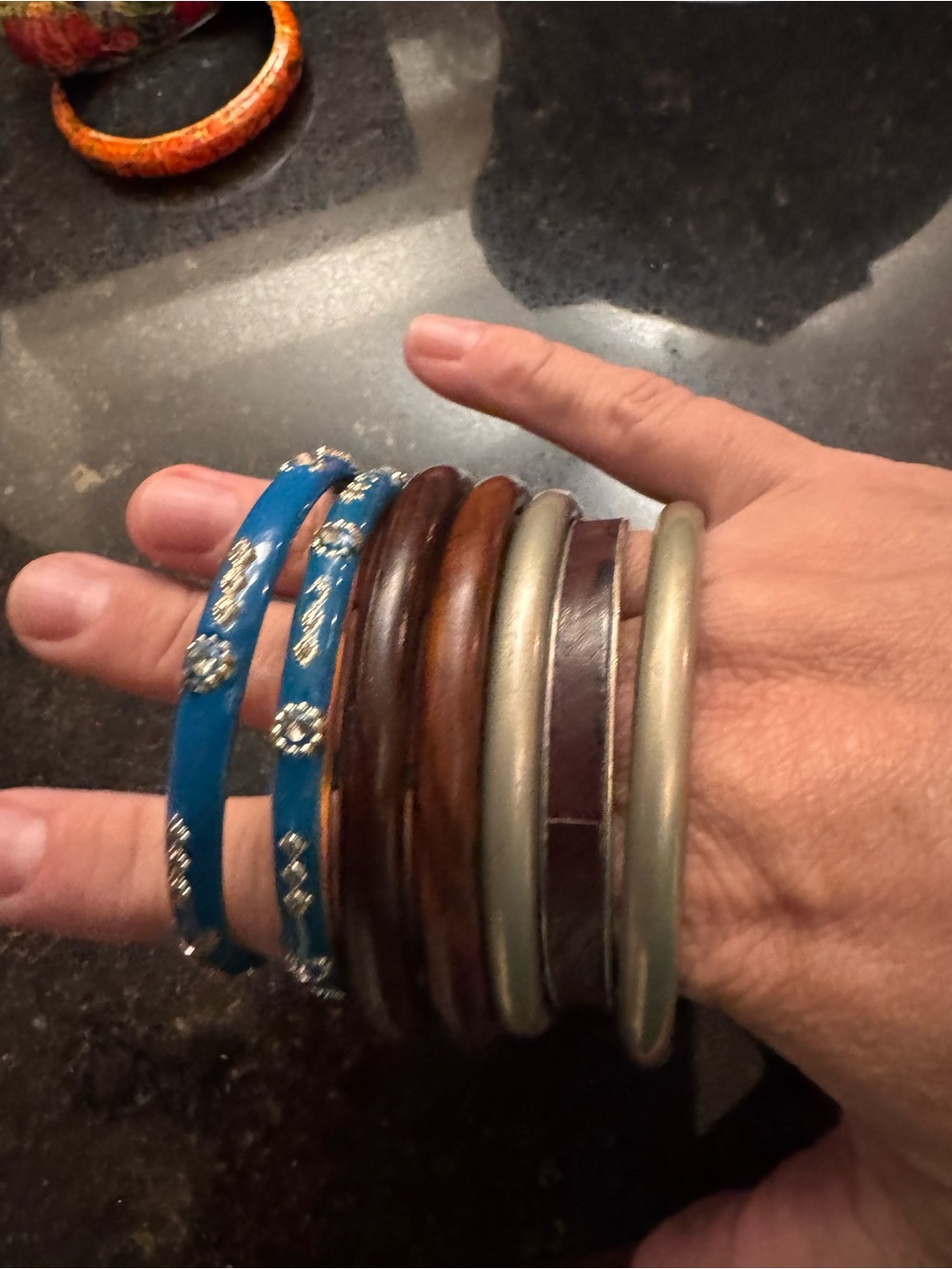 Bracelets & Bangles - Picture 5 of 6